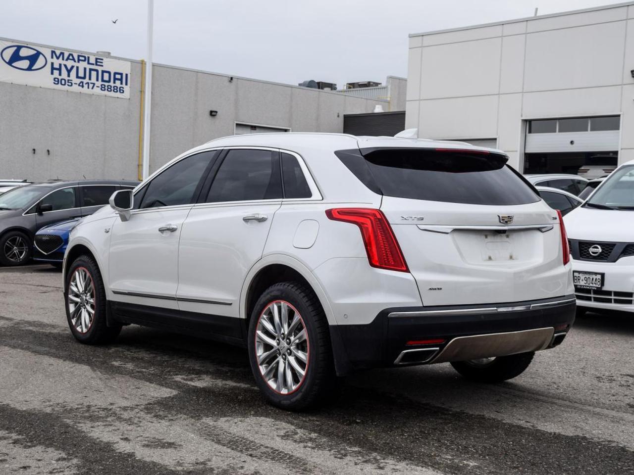 2017 Cadillac XT5 PLATIMNUM AWD   Full Service Records, Safety Certi Photo3