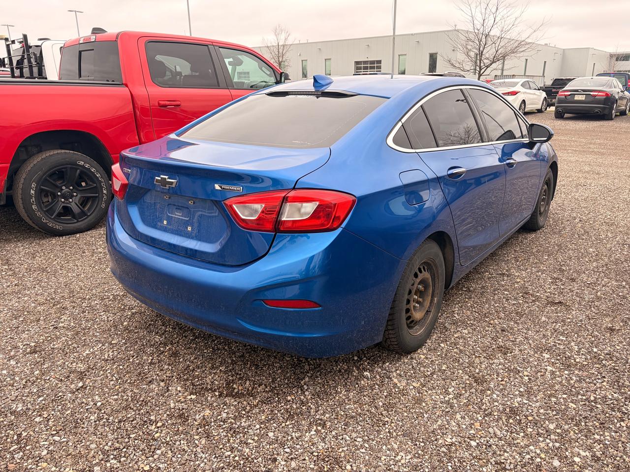 2018 Chevrolet Cruze Premier Auto 4dr Sedan Photo2