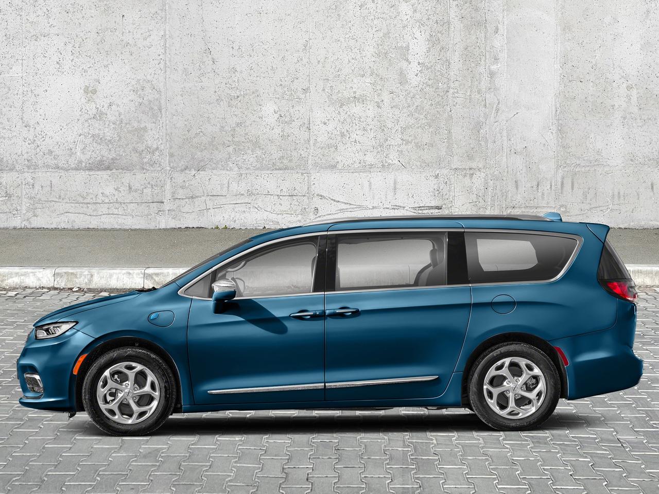 2023 Chrysler Pacifica Hybrid Pinnacle Photo2