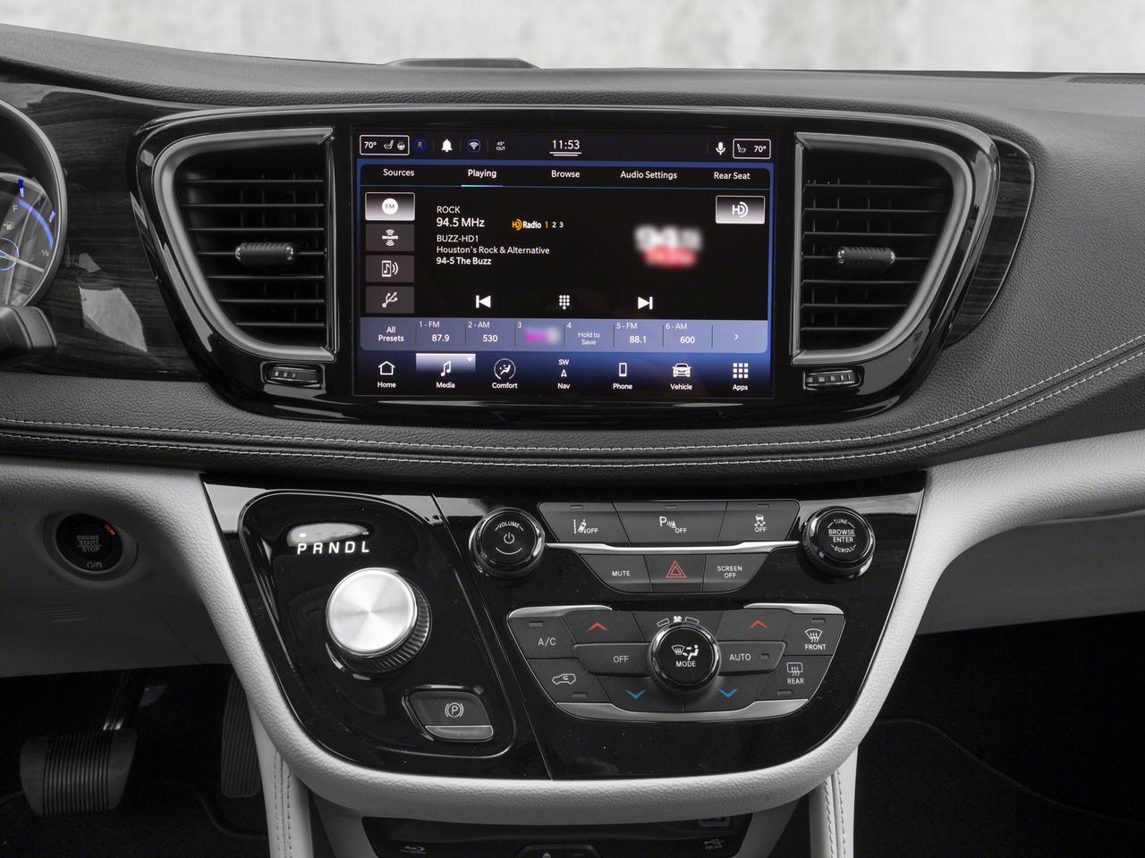 2023 Chrysler Pacifica Hybrid Pinnacle Photo