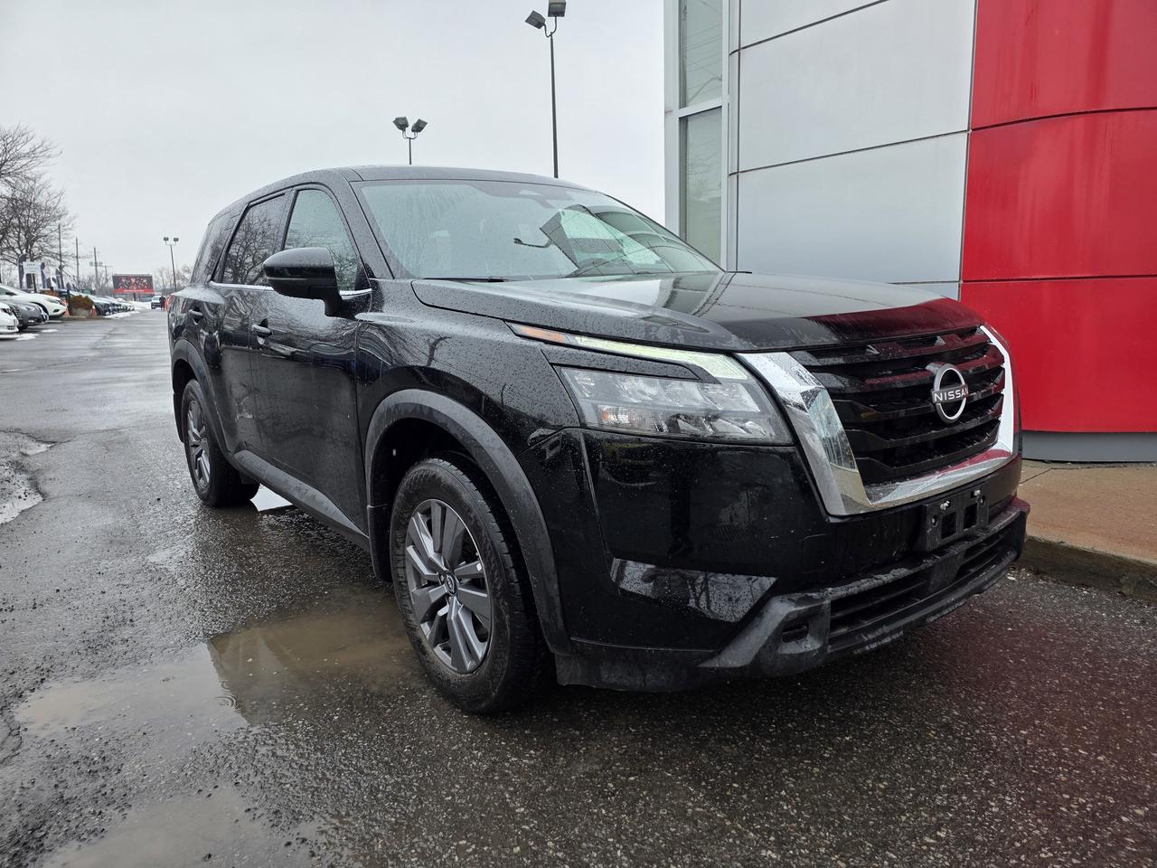 2025 Nissan Pathfinder S AWD | Apple Car Play | Android Auto | 3 Row | Photo