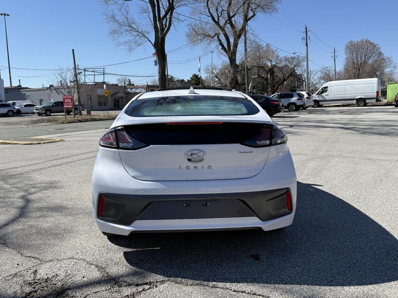 2020 Hyundai Ioniq Hybrid HYBRID l Preferred l 1.6L l 4Cyl l Carplay l Rcam Photo