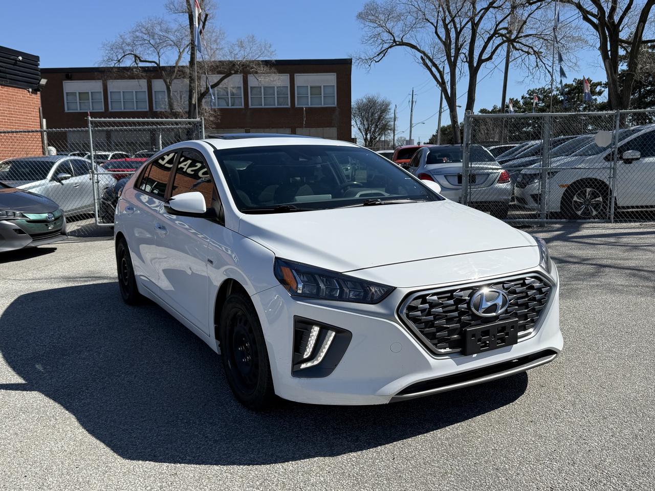 2020 Hyundai Ioniq Hybrid HYBRID l Preferred l 1.6L l 4Cyl l Carplay l Rcam Photo