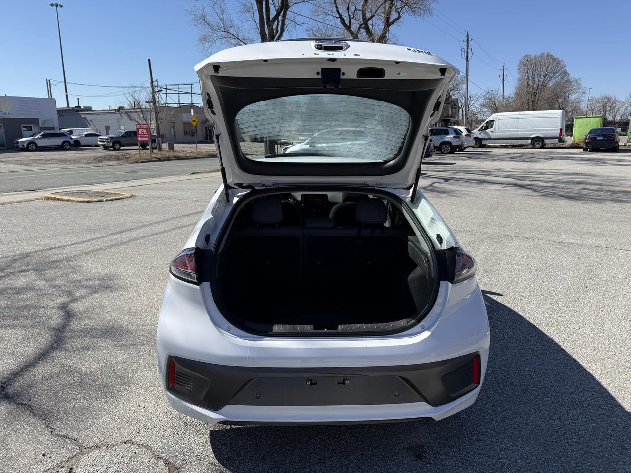 2020 Hyundai Ioniq Hybrid HYBRID l Preferred l 1.6L l 4Cyl l Carplay l Rcam Photo