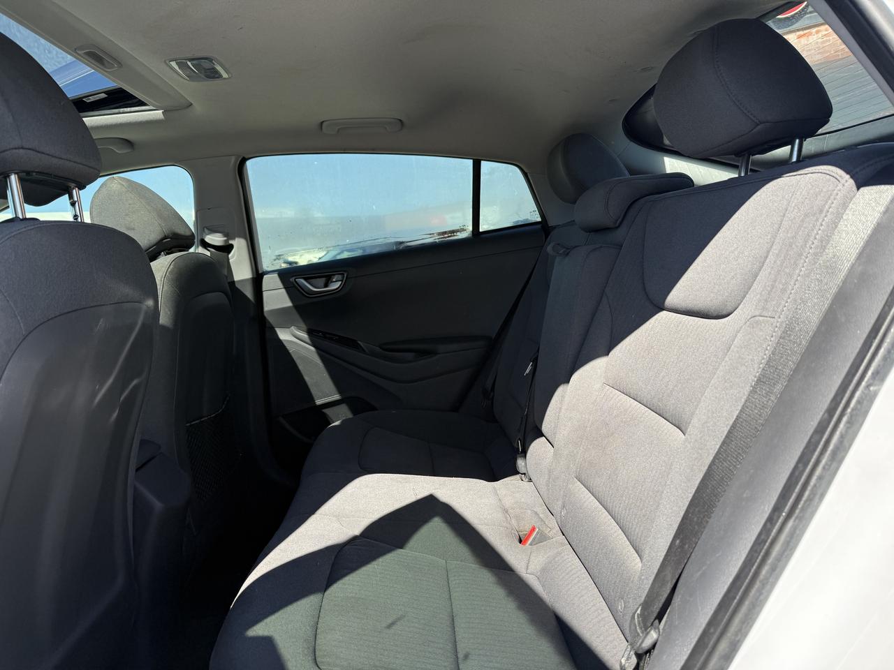 2020 Hyundai Ioniq Hybrid HYBRID l Preferred l 1.6L l 4Cyl l Carplay l Rcam Photo