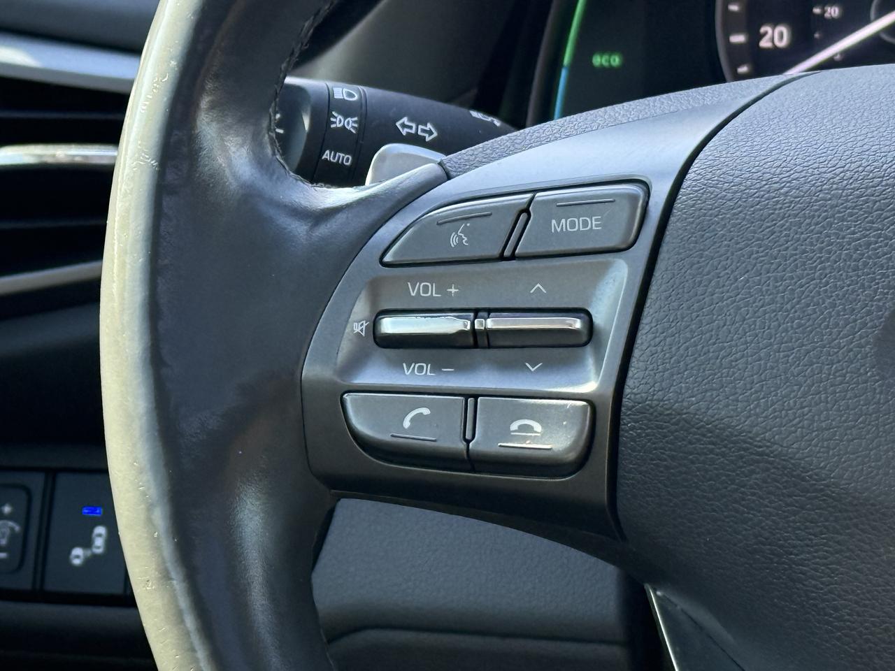 2020 Hyundai Ioniq Hybrid HYBRID l Preferred l 1.6L l 4Cyl l Carplay l Rcam Photo