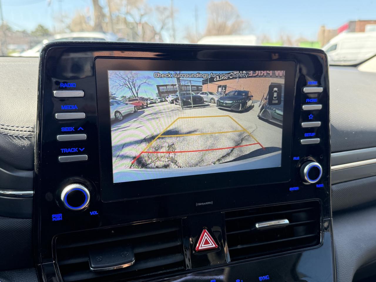 2020 Hyundai Ioniq Hybrid HYBRID l Preferred l 1.6L l 4Cyl l Carplay l Rcam Photo