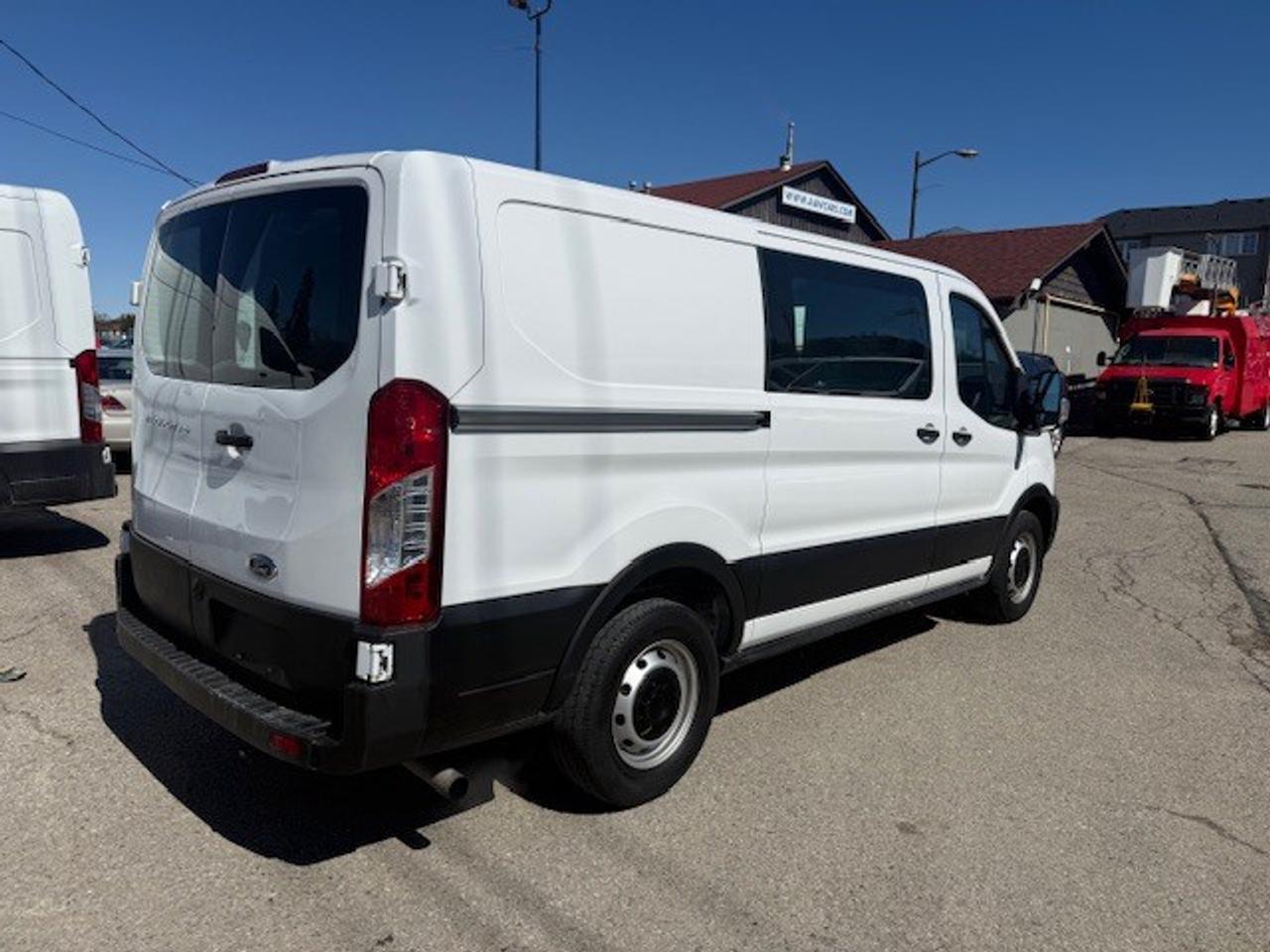 2023 Ford Transit Cargo Van T-150 63,000 Kms Photo