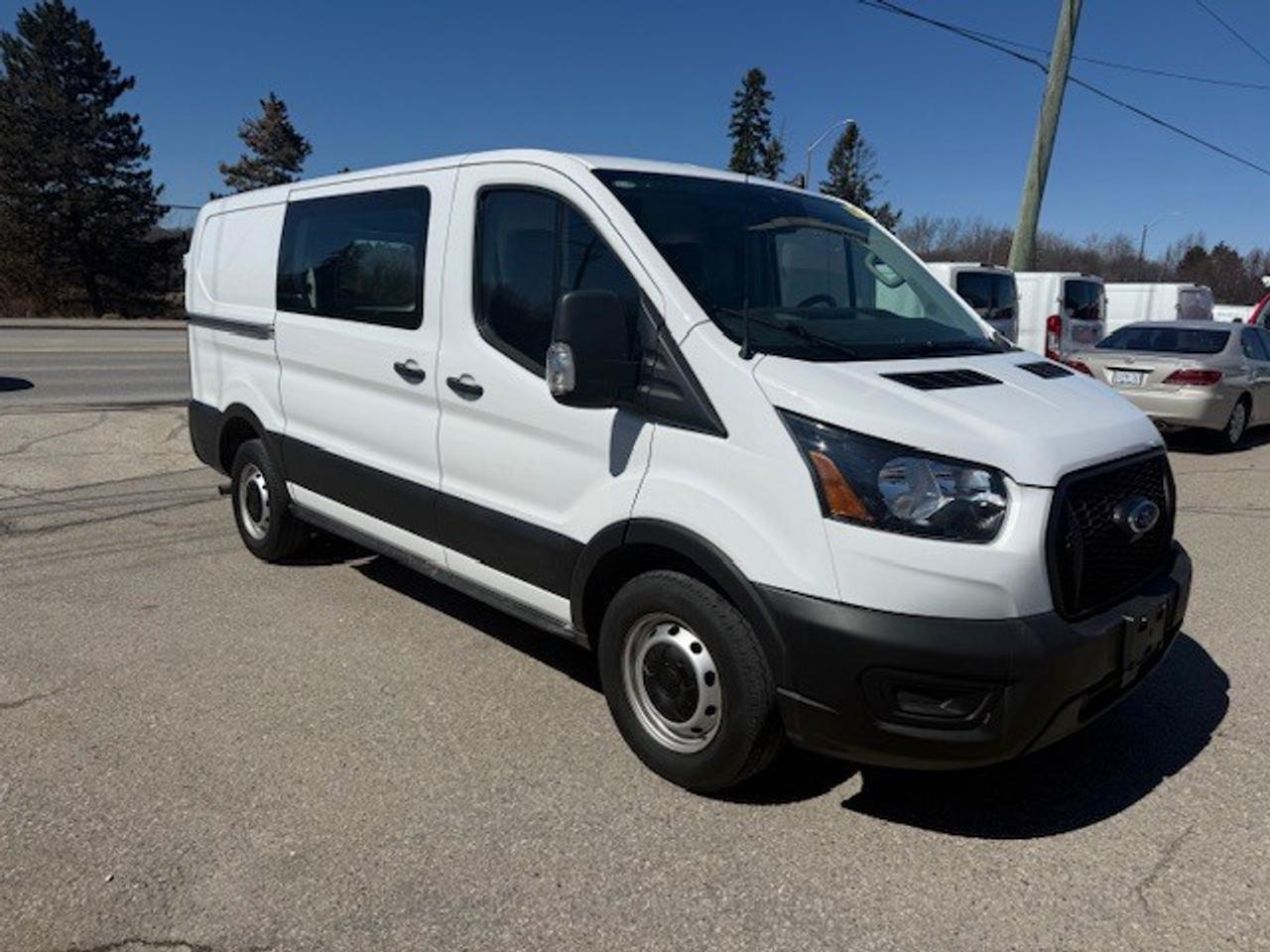 2023 Ford Transit Cargo Van T-150 63,000 Kms Photo