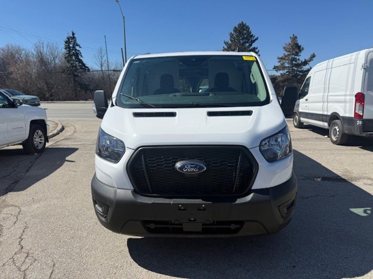 2023 Ford Transit Cargo Van T-150 63,000 Kms Photo