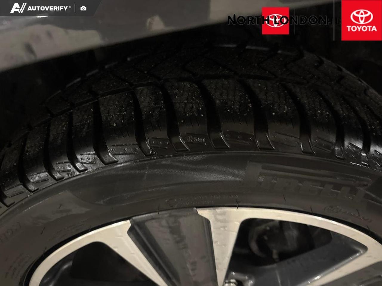 2025 Lexus UX 300H Base 4dr All-Wheel Drive Photo