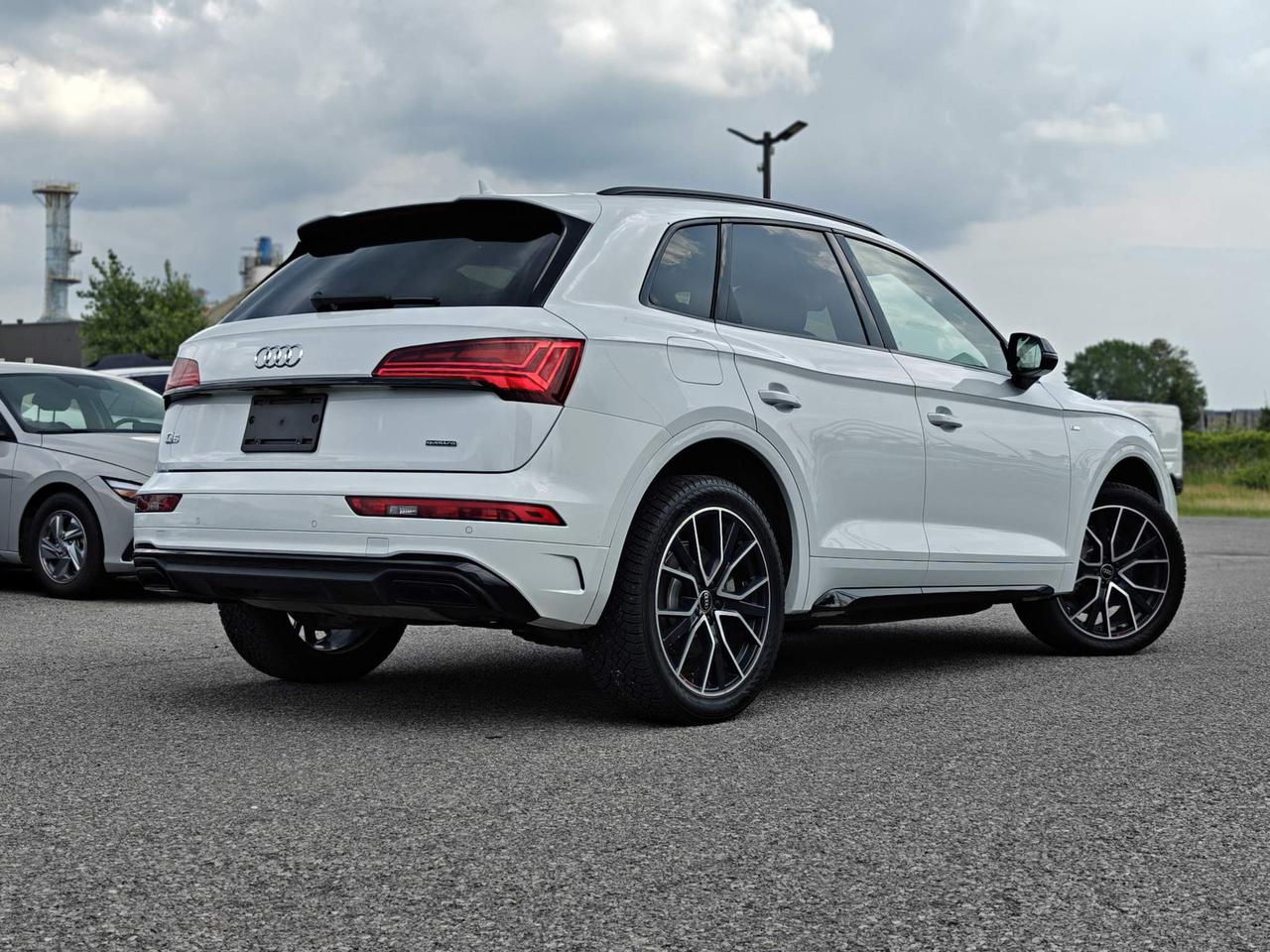 2022 Audi Q5 45 Progressiv 4dr All-Wheel Drive quattro Sport Utility Photo2