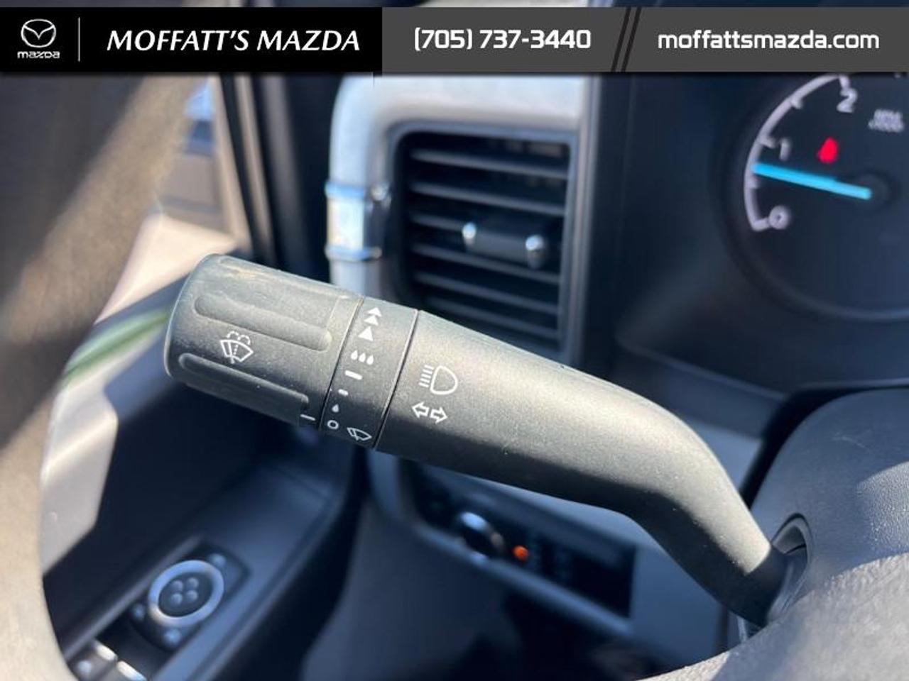 2023 Ford SUPER DUTY F-550 DRW XL Photo