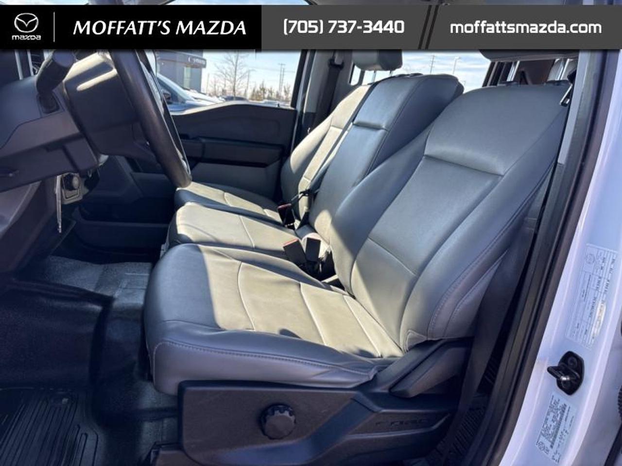 2023 Ford SUPER DUTY F-550 DRW XL Photo