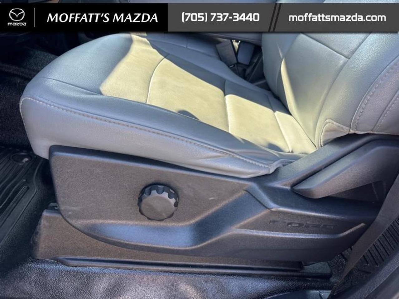 2023 Ford SUPER DUTY F-550 DRW XL Photo