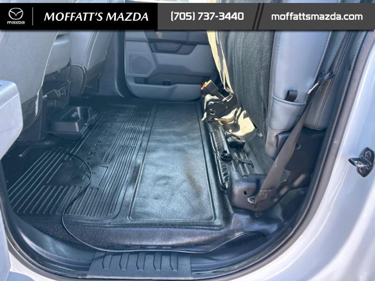 2023 Ford SUPER DUTY F-550 DRW XL Photo