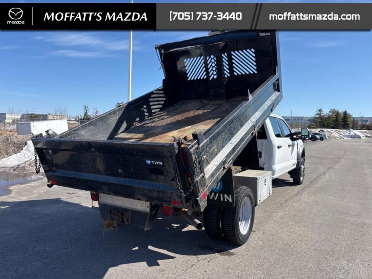 2023 Ford SUPER DUTY F-550 DRW XL Photo