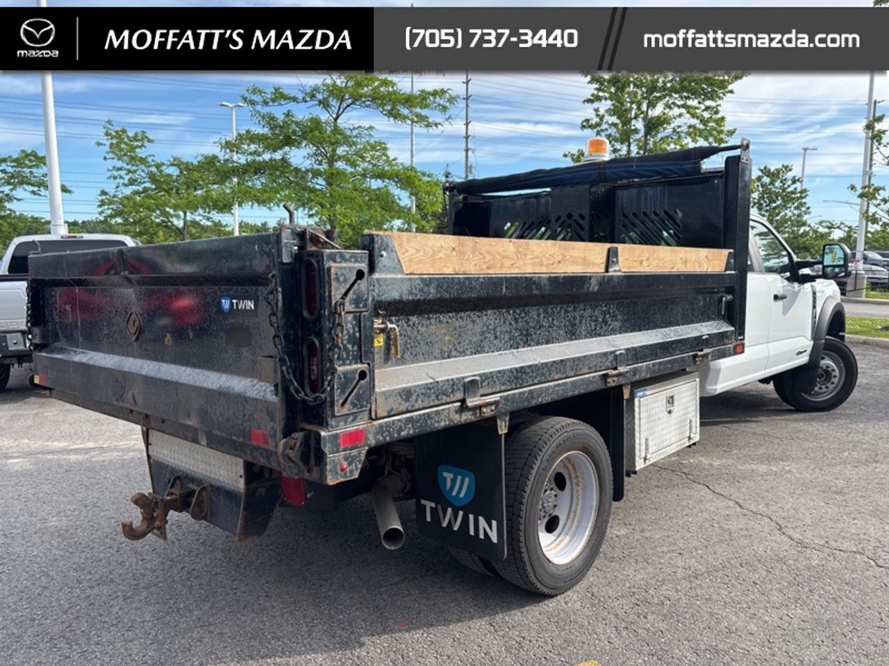 2023 Ford SUPER DUTY F-550 DRW XL Photo