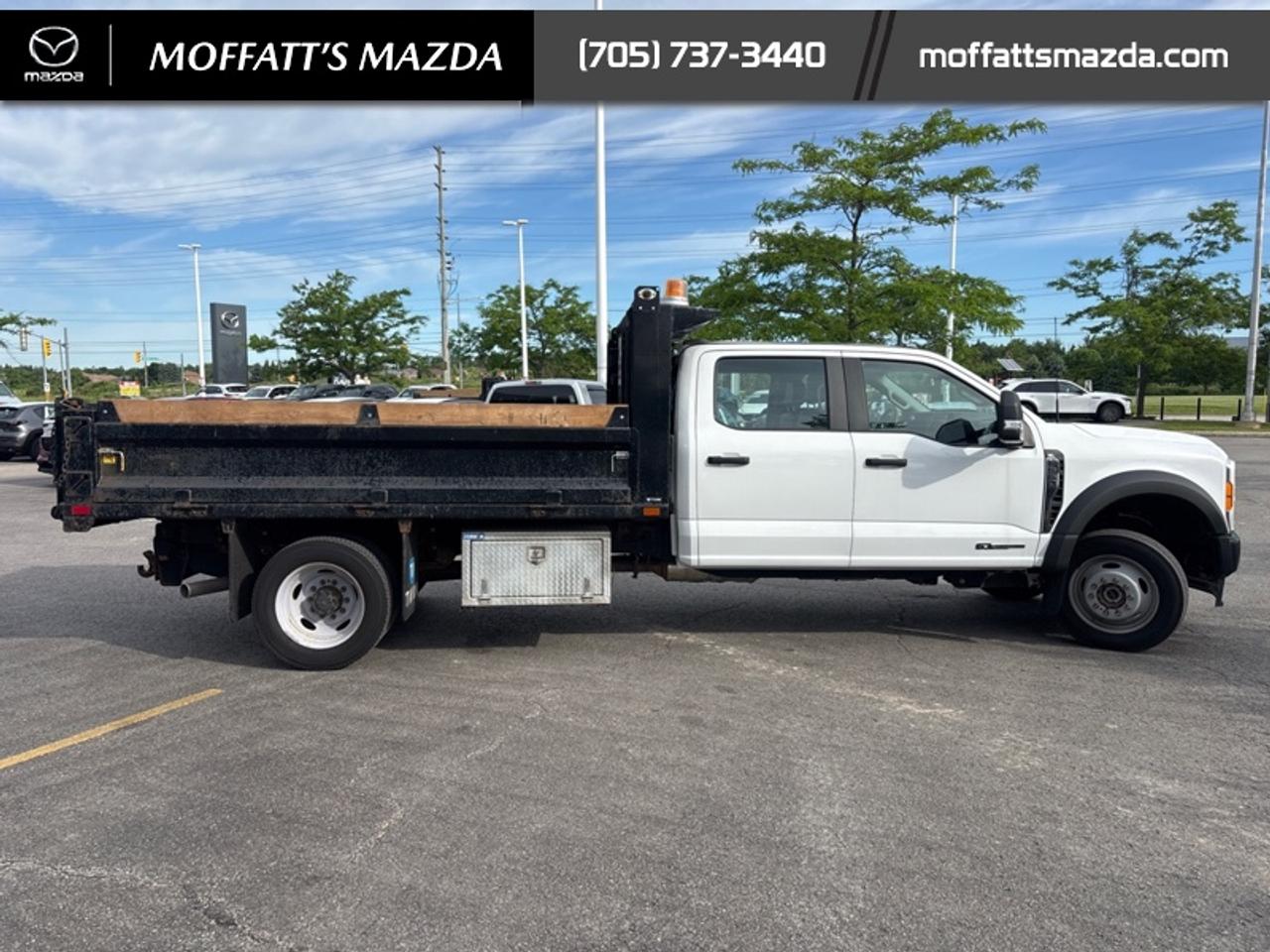 2023 Ford SUPER DUTY F-550 DRW XL Photo
