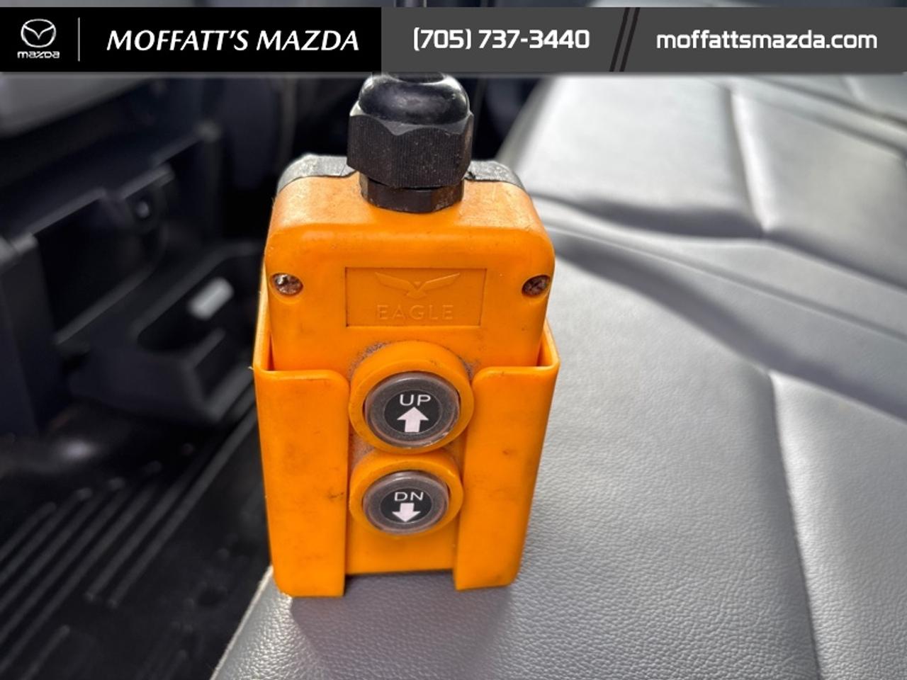 2023 Ford SUPER DUTY F-550 DRW XL Photo