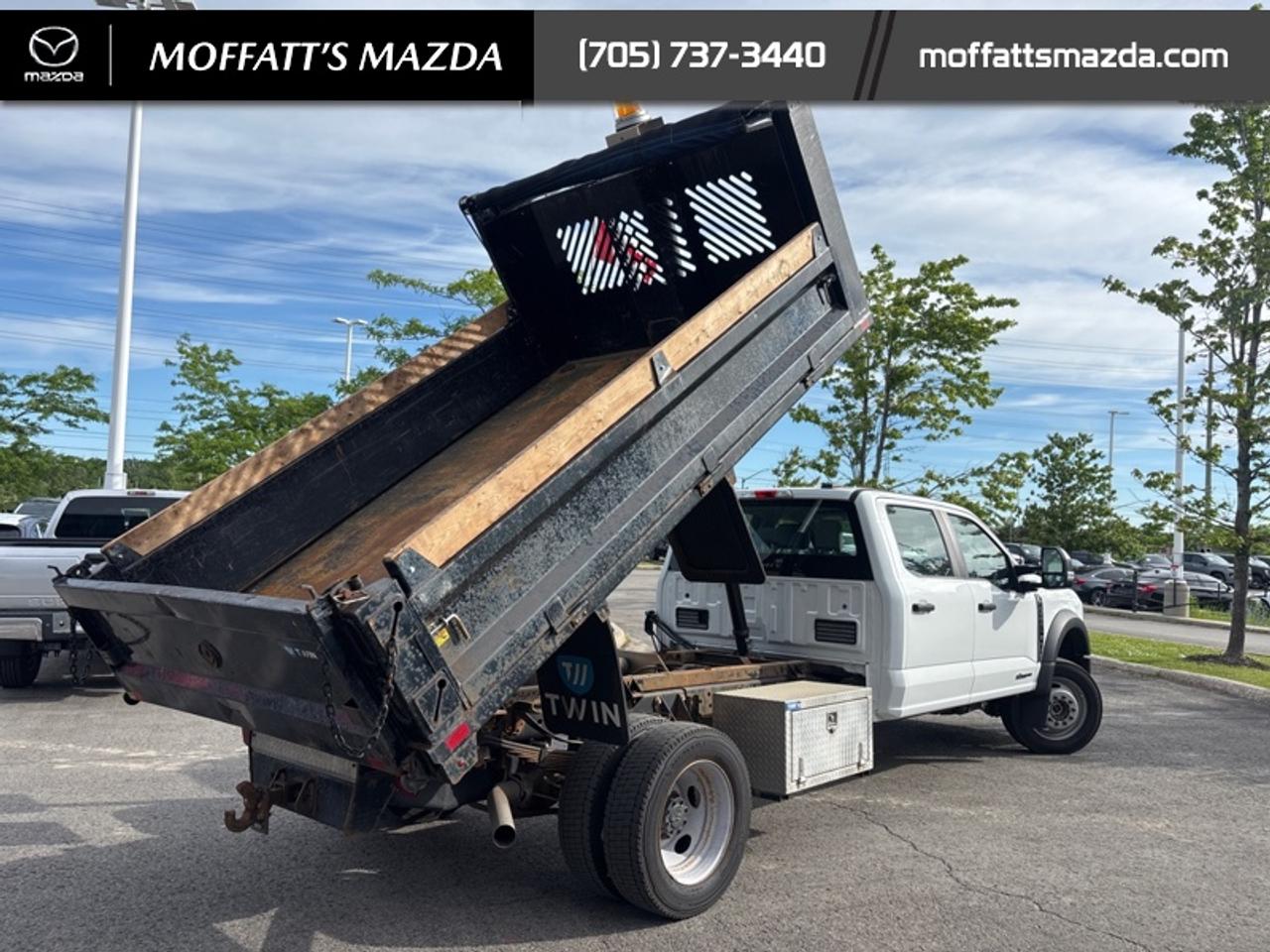 2023 Ford SUPER DUTY F-550 DRW XL Photo
