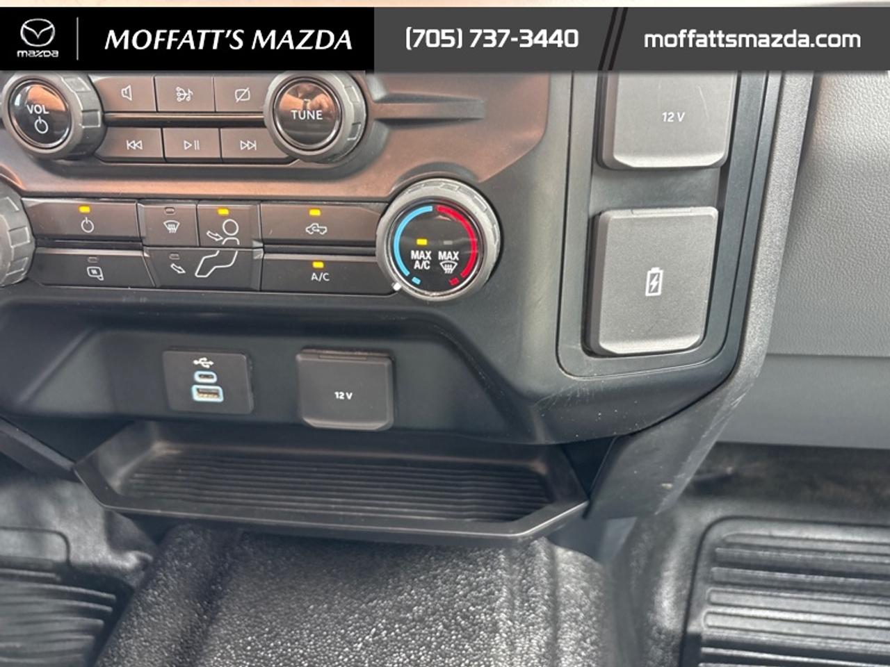 2023 Ford SUPER DUTY F-550 DRW XL Photo