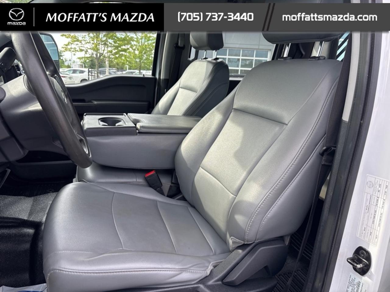 2023 Ford SUPER DUTY F-550 DRW XL Photo