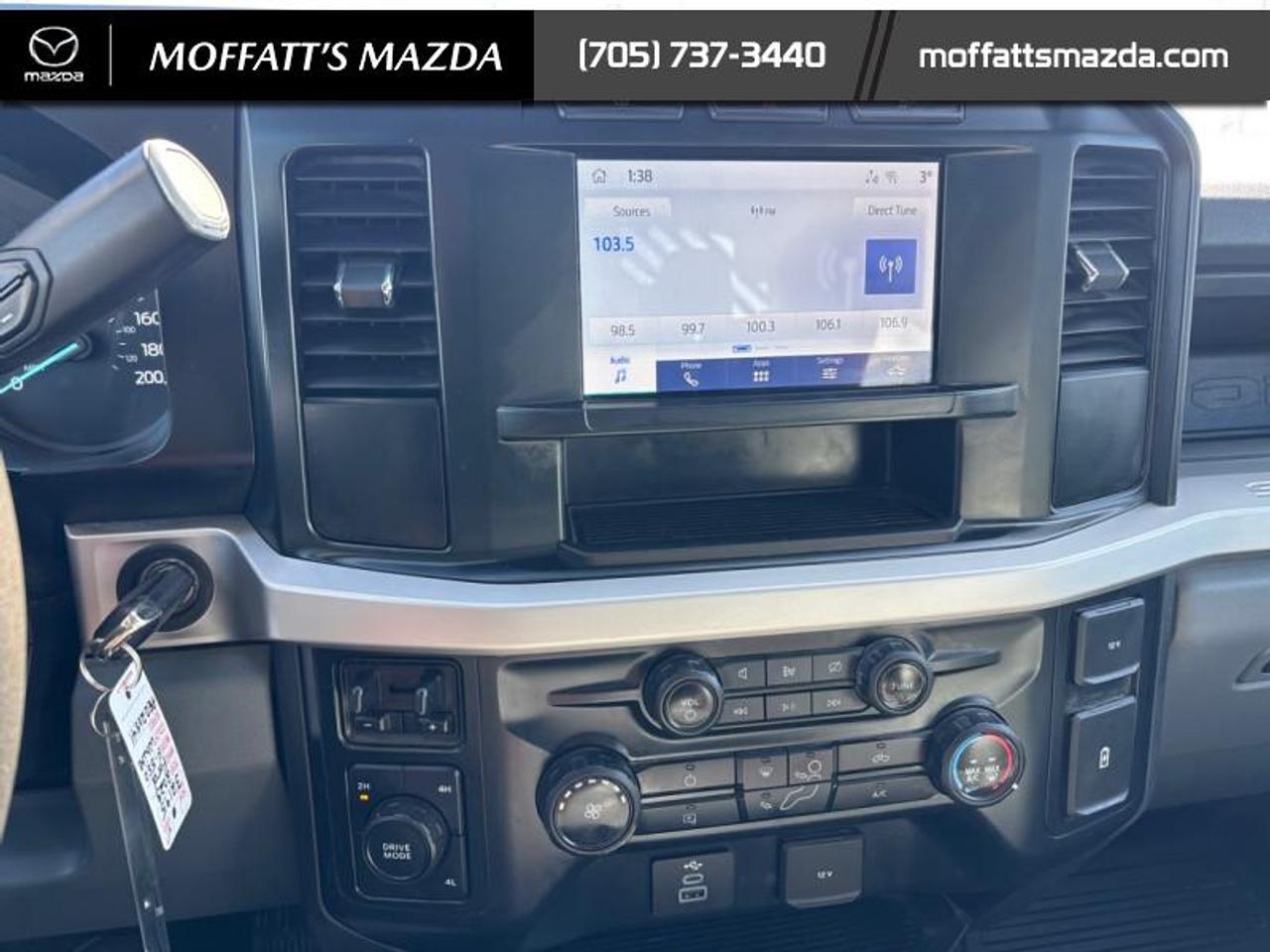 2023 Ford SUPER DUTY F-550 DRW XL Photo