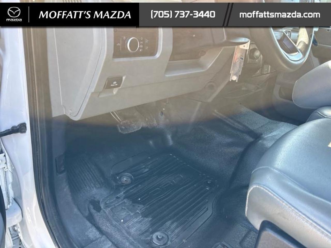 2023 Ford SUPER DUTY F-550 DRW XL Photo