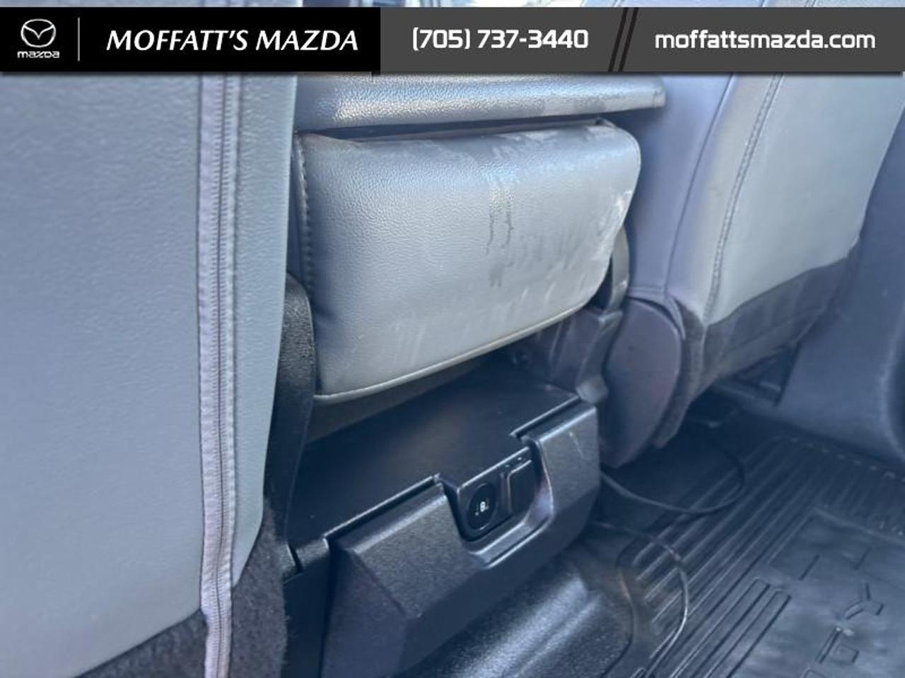 2023 Ford SUPER DUTY F-550 DRW XL Photo