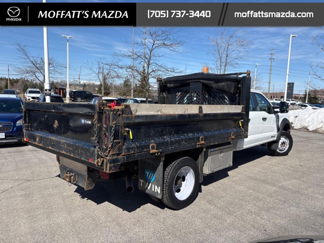 2023 Ford SUPER DUTY F-550 DRW XL Photo