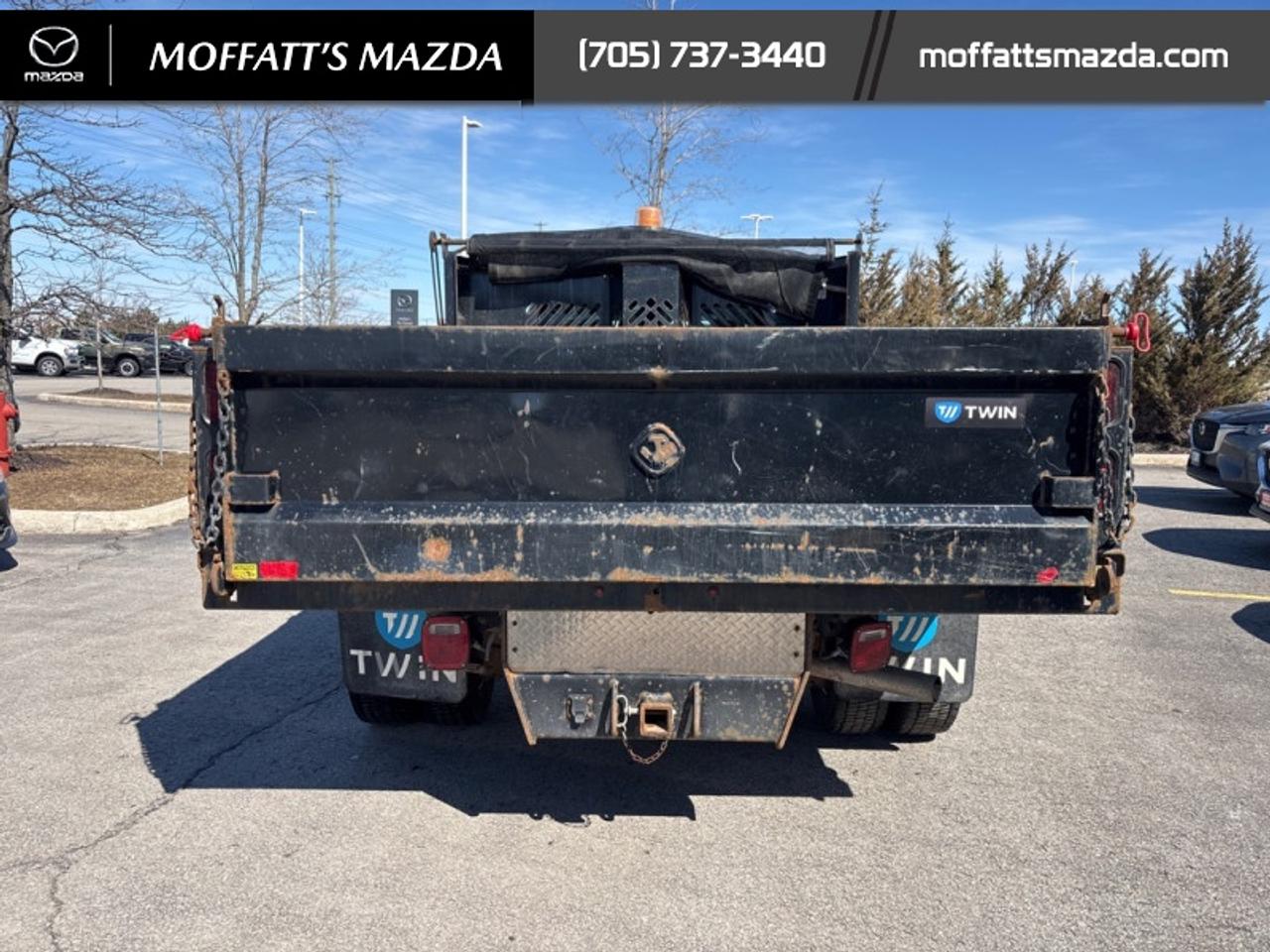 2023 Ford SUPER DUTY F-550 DRW XL Photo3