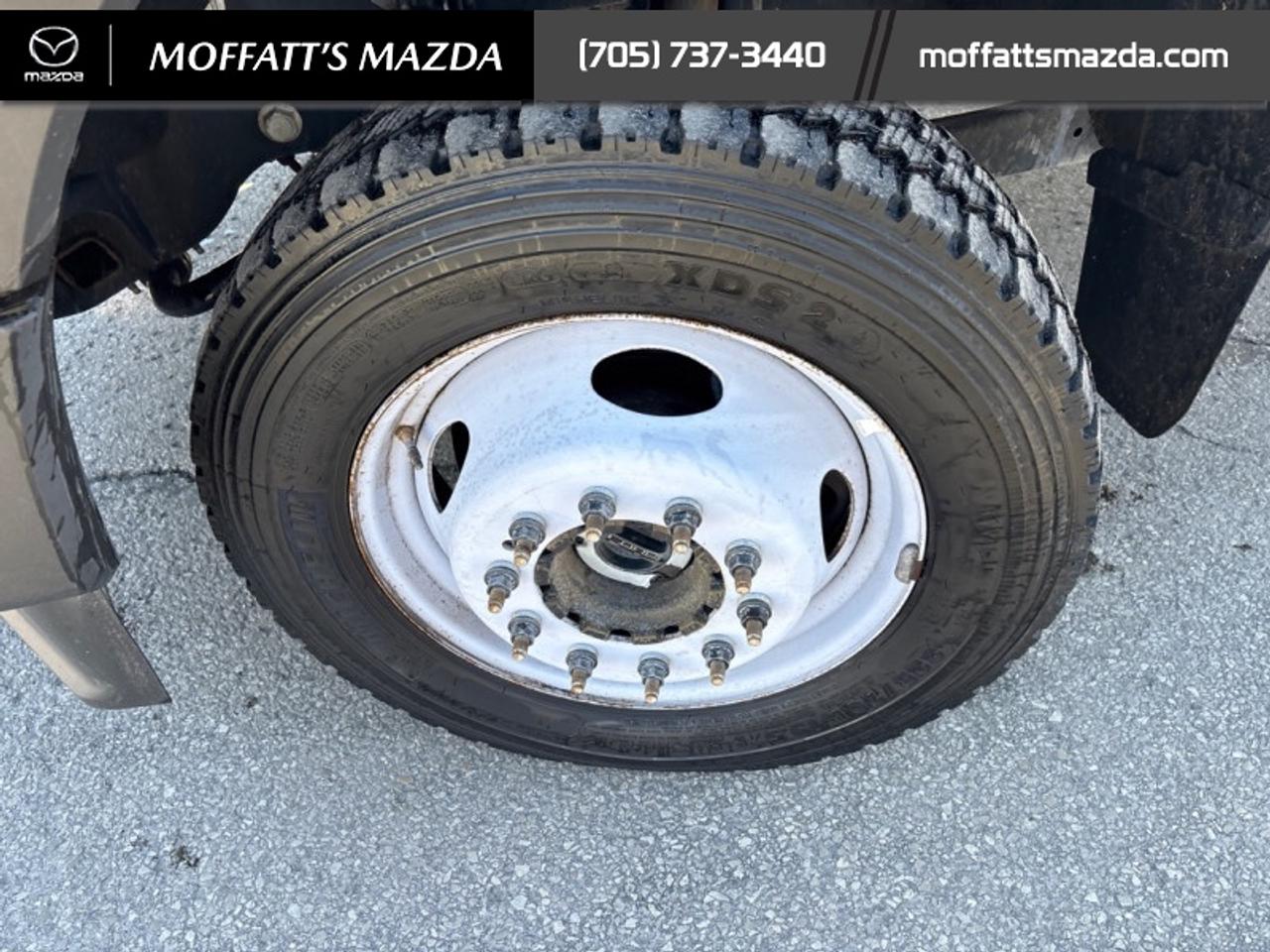 2023 Ford SUPER DUTY F-550 DRW XL Photo