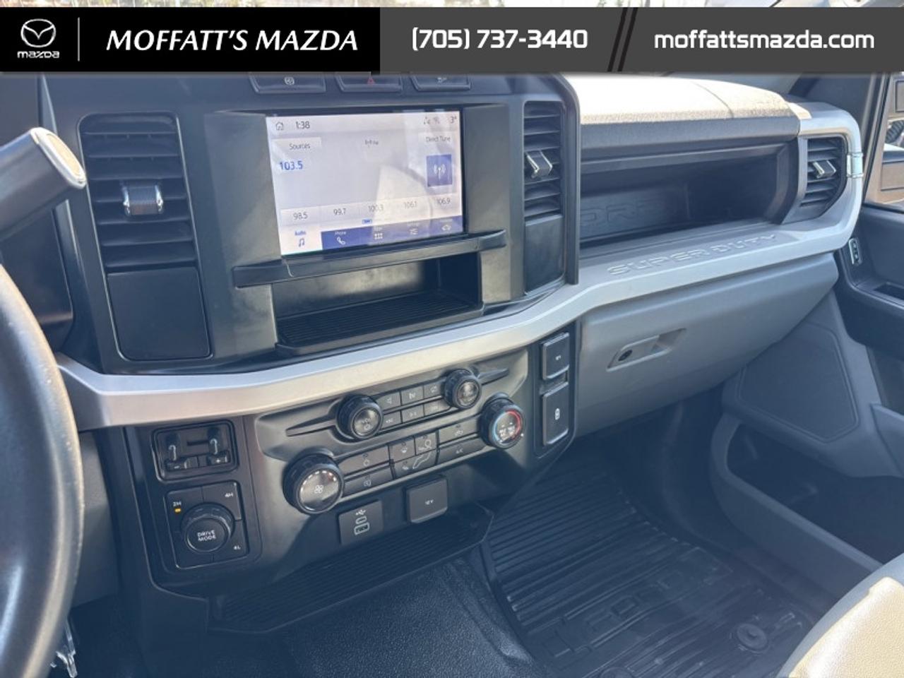 2023 Ford SUPER DUTY F-550 DRW XL Photo