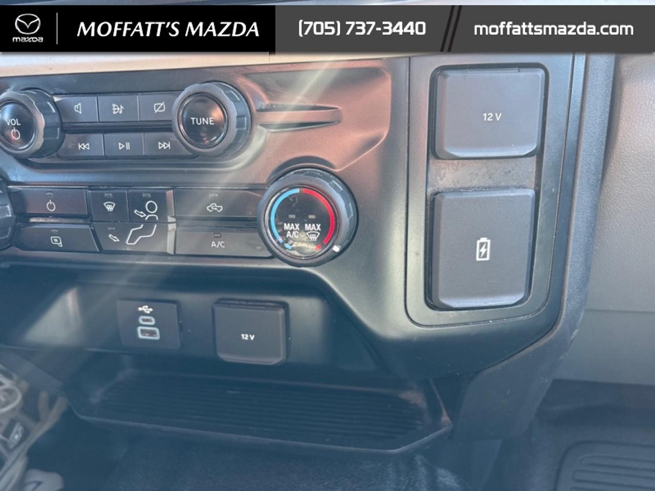 2023 Ford SUPER DUTY F-550 DRW XL Photo