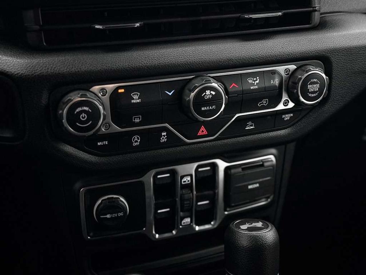2024 Jeep Wrangler Sport   S   ADAPTIVE CRUISE   12 DISPLAY   CARPLAY   BACK UP CAM Photo