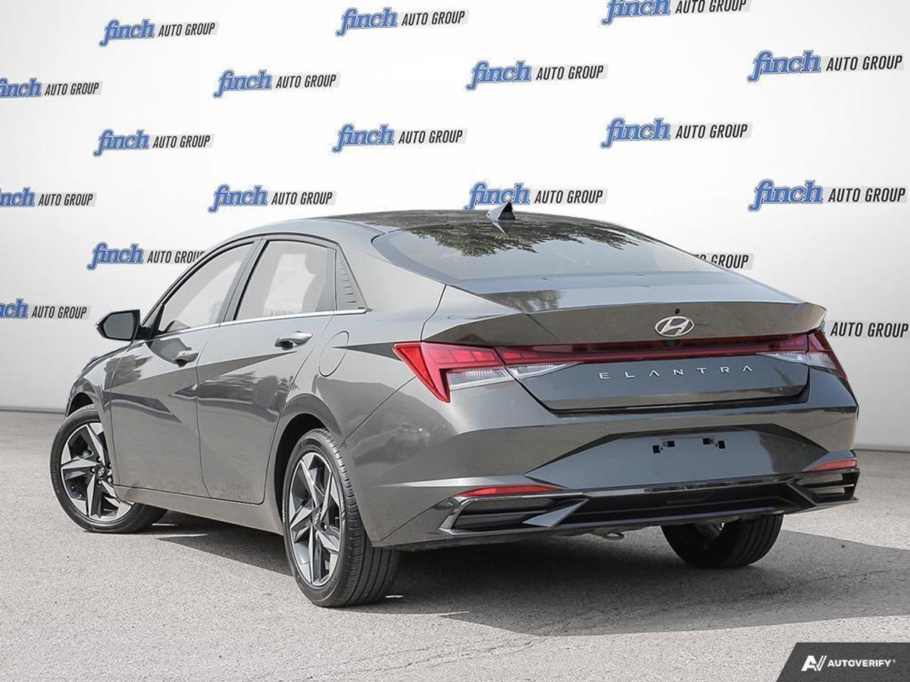 2022 Hyundai Elantra Ultimate w/Two-Tone Interior 4dr Sedan Photo
