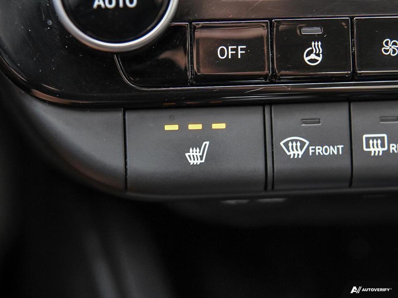 2022 Hyundai Elantra Ultimate w/Two-Tone Interior 4dr Sedan Photo