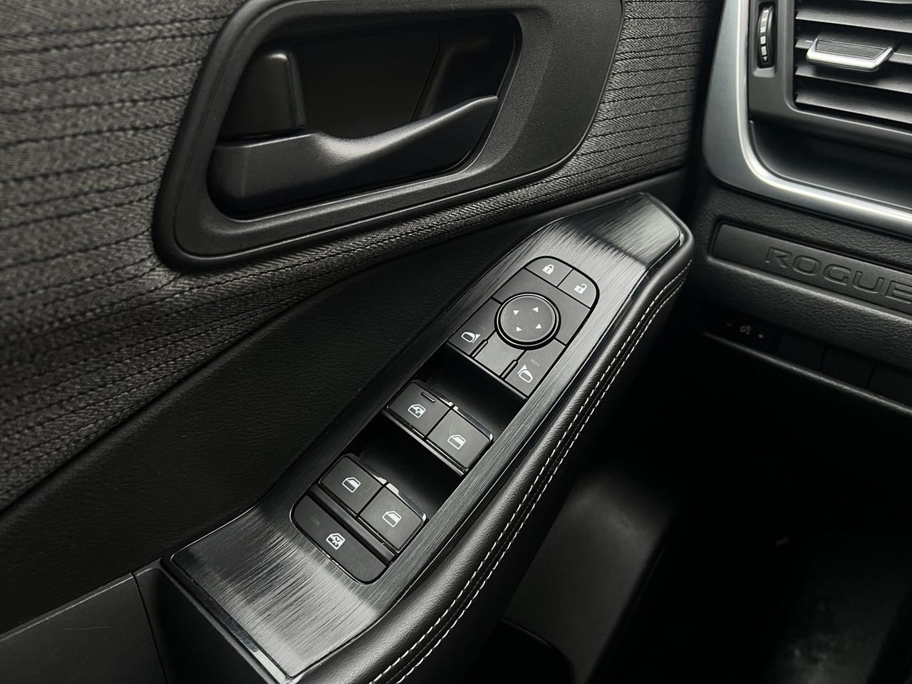 2022 Nissan Rogue S AWD   Heated Seats   Dual Climate   Push Start Photo