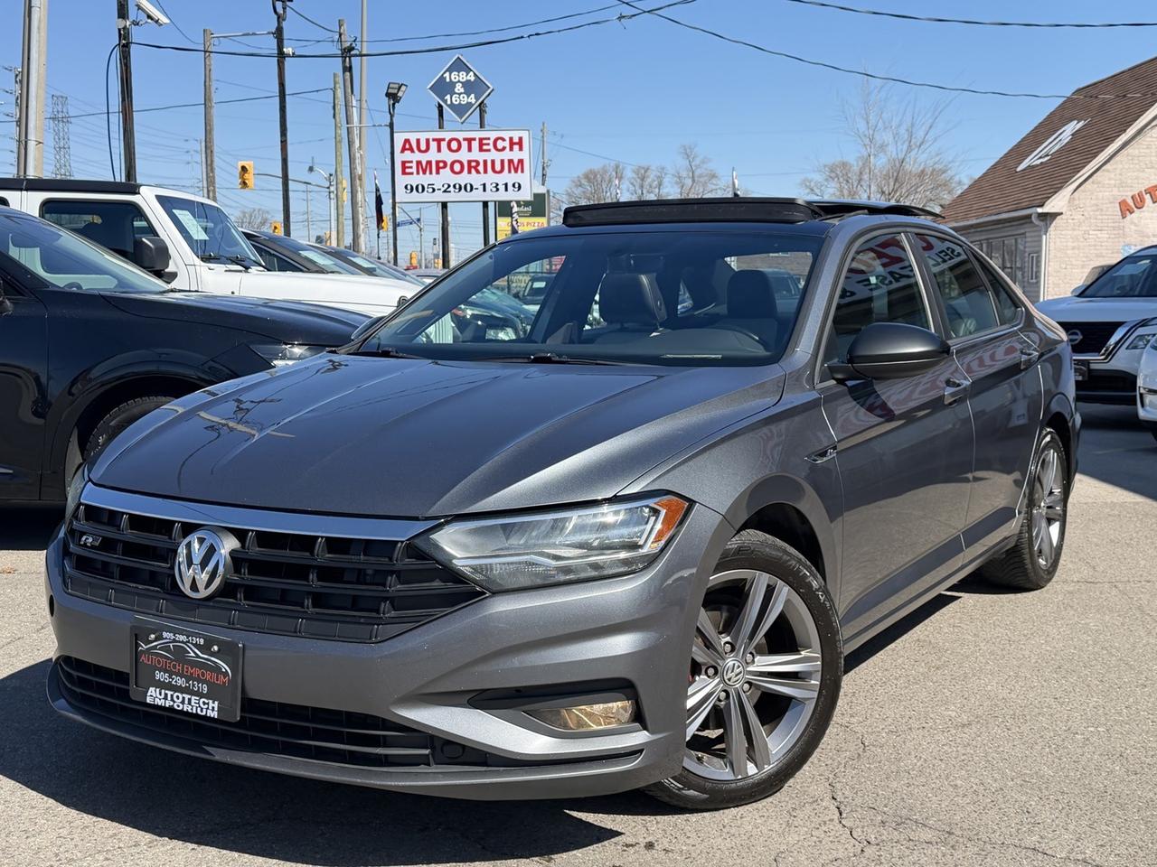 2019 Volkswagen Jetta Highline R LINE   Leather   Sunroof   HTD Seats Photo