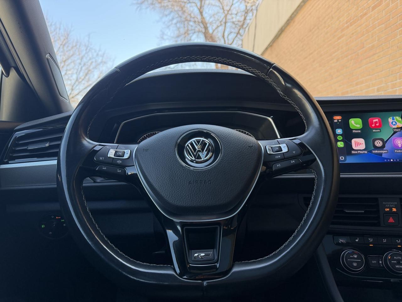 2019 Volkswagen Jetta Highline R LINE   Leather   Sunroof   HTD Seats Photo