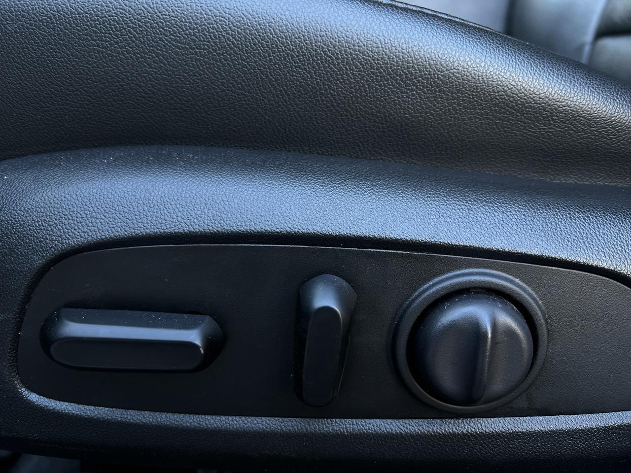 2020 Chevrolet Malibu Premier 2.0T   Leather   Htd Rear Seats   Ventilat Photo