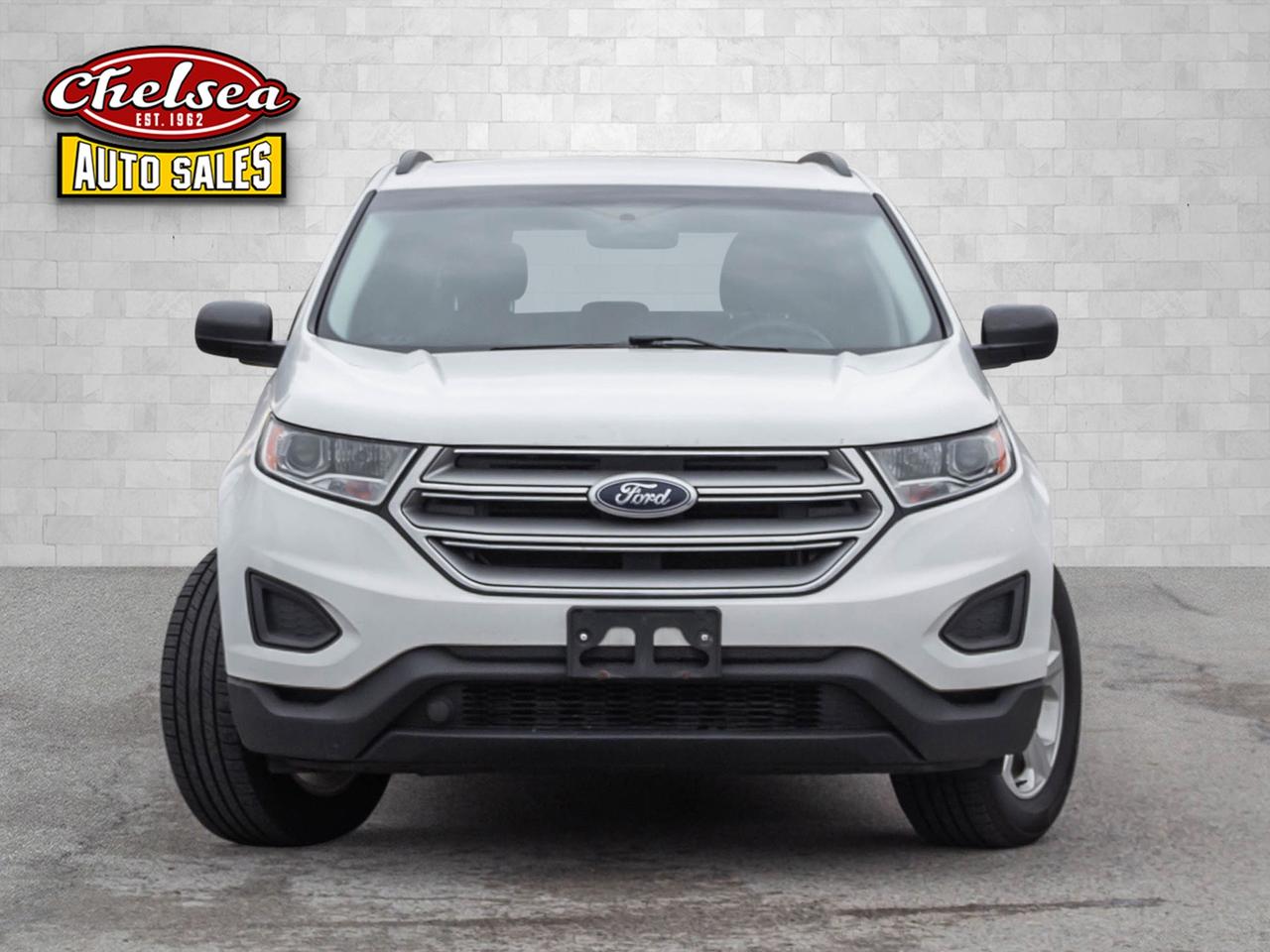 2017 Ford Edge SE FWD Photo