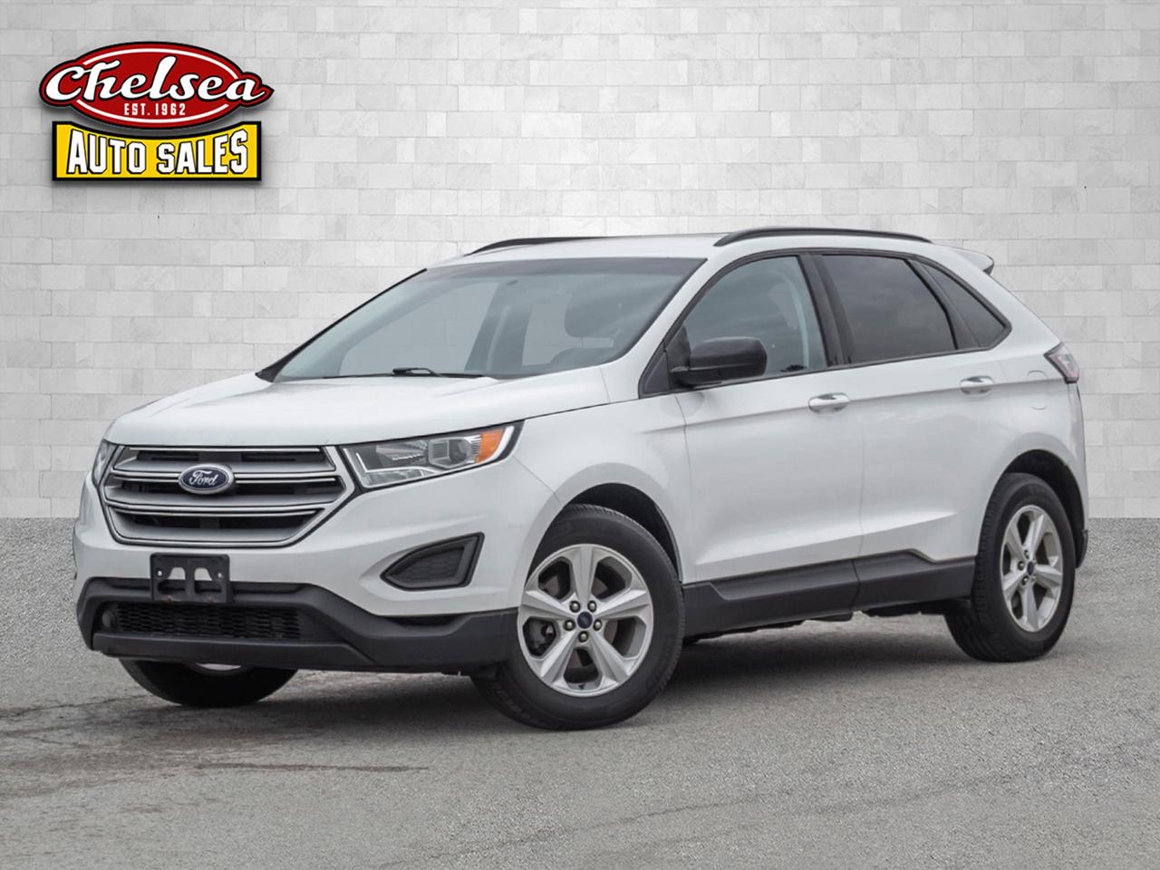 2017 Ford Edge SE FWD Photo0