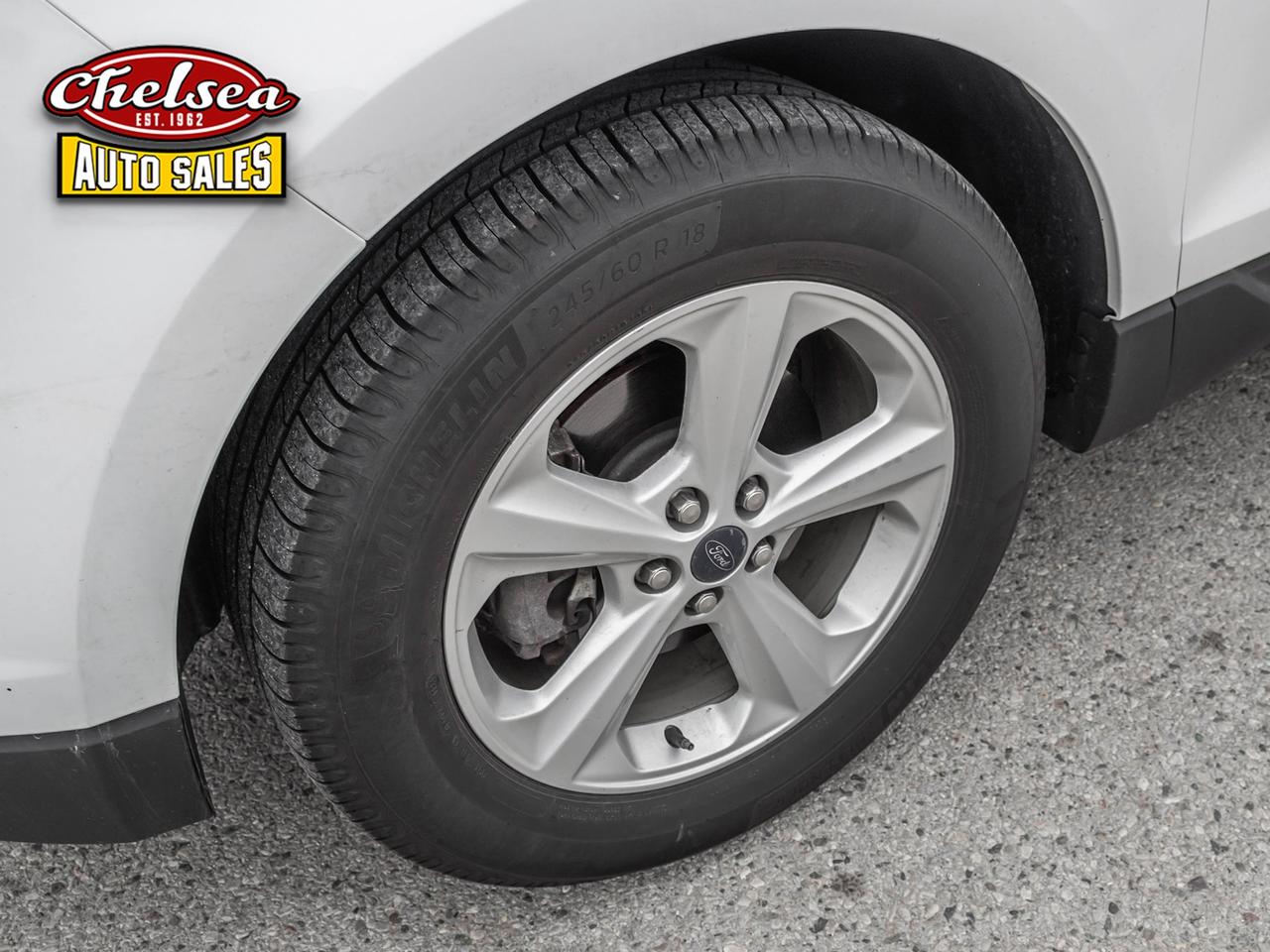 2017 Ford Edge SE FWD Photo