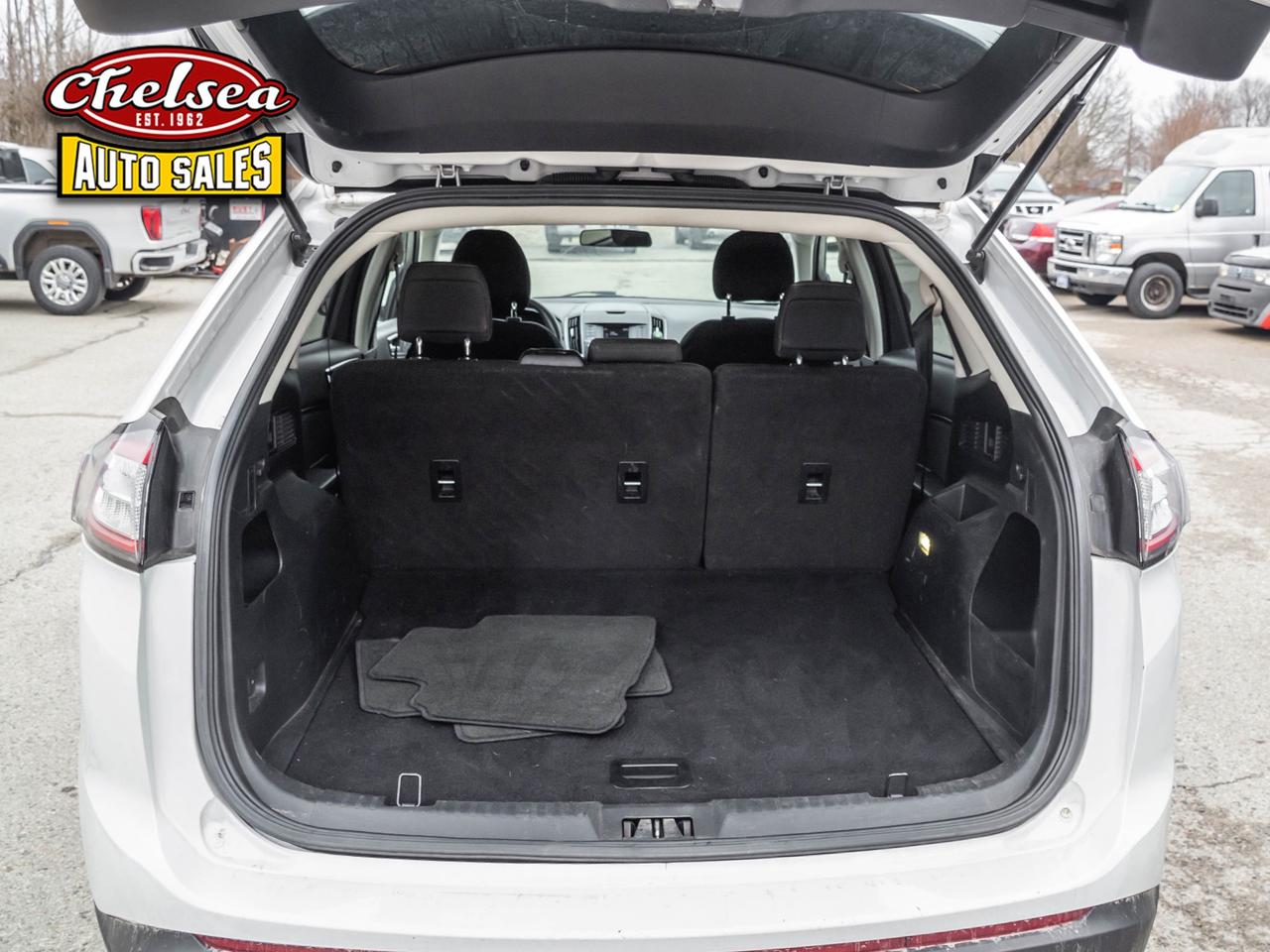 2017 Ford Edge SE FWD Photo