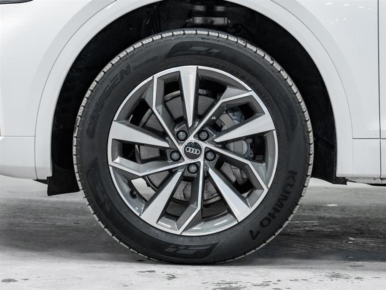 2022 Audi Q5 45 Progressiv 4dr All-Wheel Drive quattro Sport Utility Photo