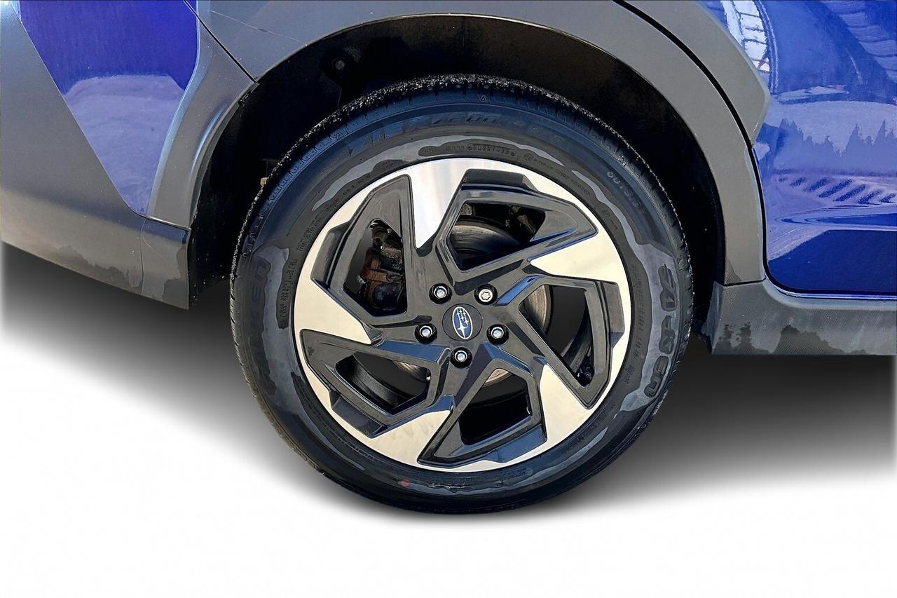 2024 Subaru Crosstrek LIMITED AWD   LOADED!   LEATHER   SUNROOF   NAVI Photo