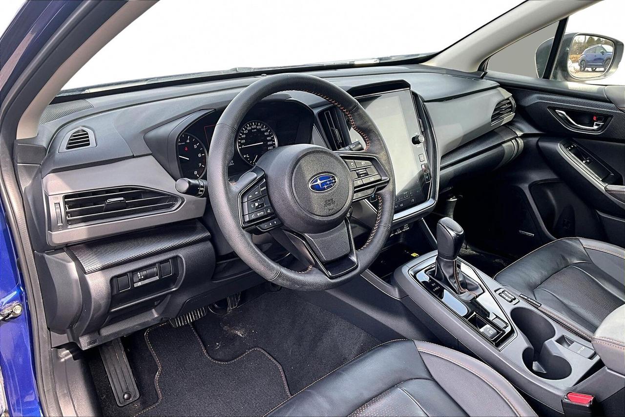2024 Subaru Crosstrek LIMITED AWD   LOADED!   LEATHER   SUNROOF   NAVI Photo1