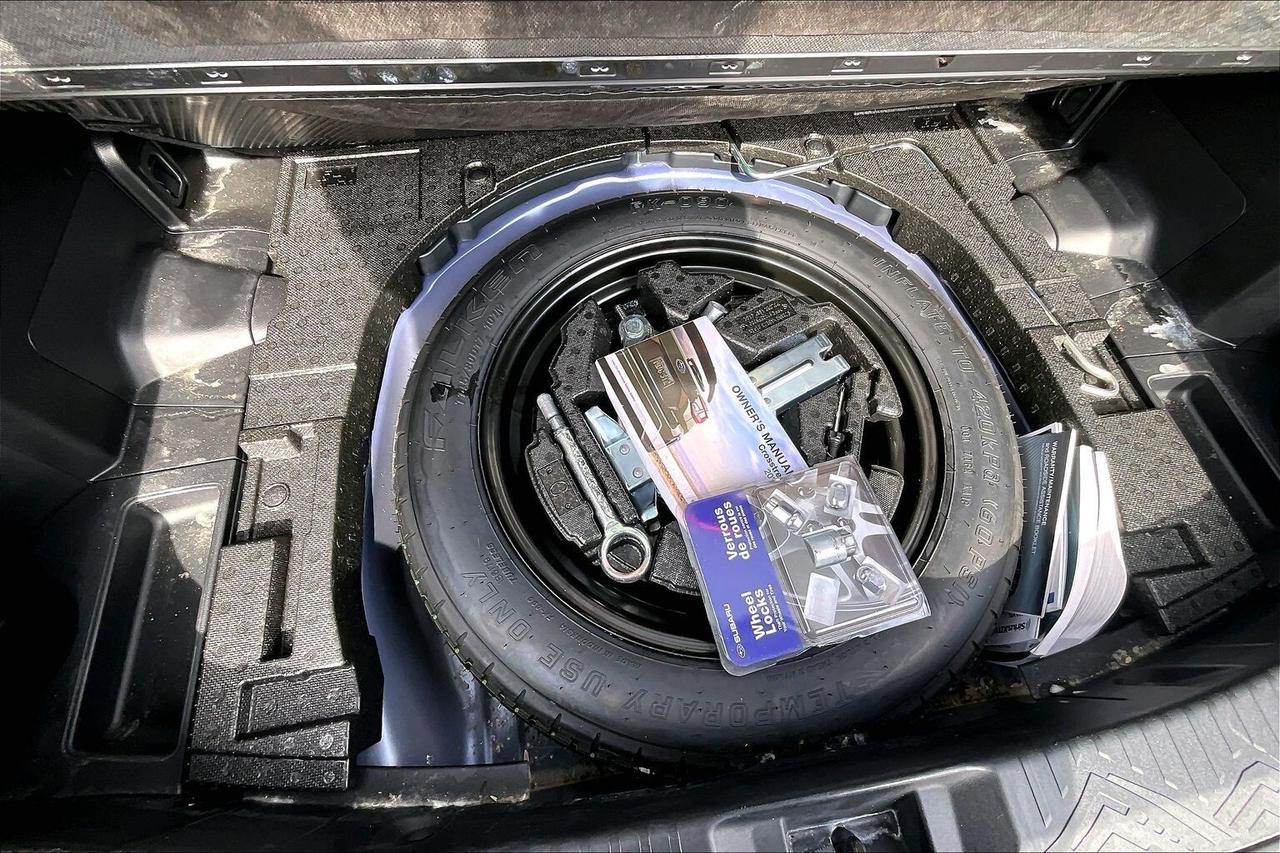 2024 Subaru Crosstrek LIMITED AWD   LOADED!   LEATHER   SUNROOF   NAVI Photo